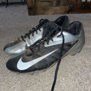 Nike men’s football cleats